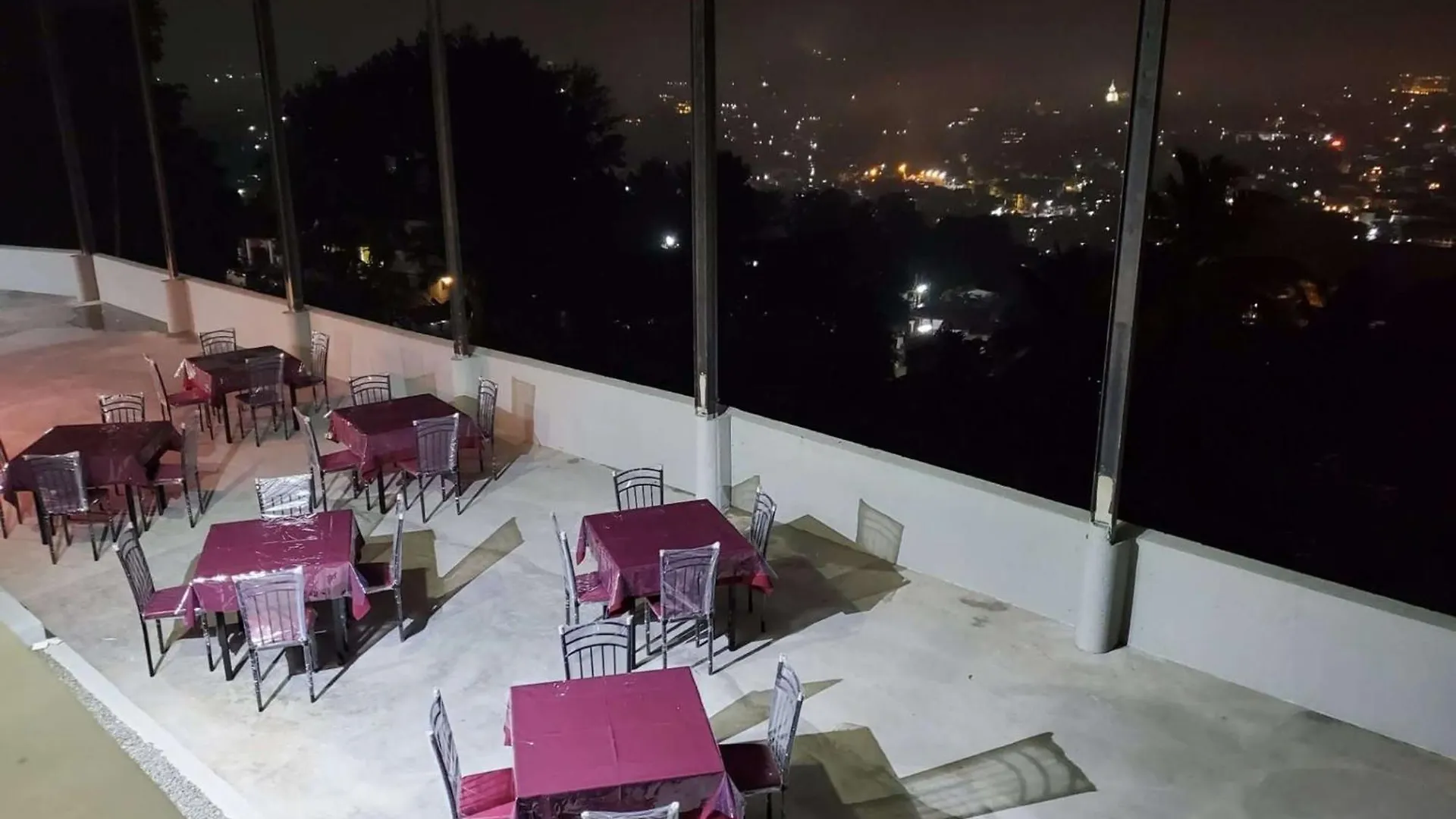 Guest house Kandy Panoramic Mpm Deluxe Suit Airconditioned-4A2